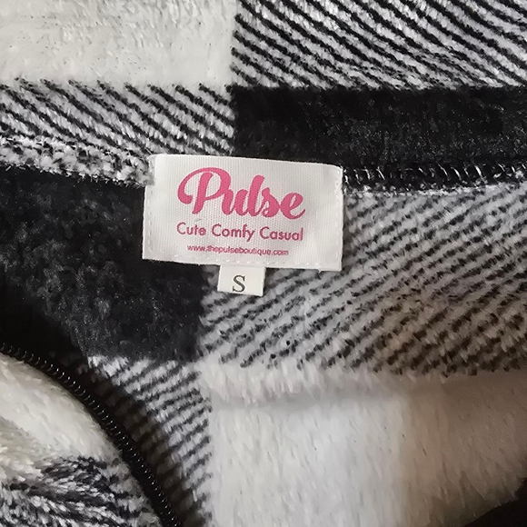 Women's Black White Plaid Fleece 1/4 Zip Sweatshirt S - Picture 2 of 4